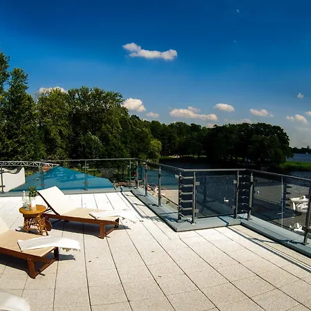 Active מלון שצ'צ'ינק