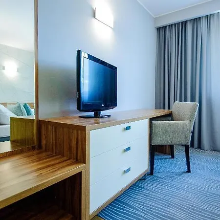 Active 3* שצ'צ'ינק